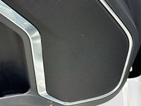 Used 2025 Chevrolet Silverado 1500 LT RWD image 19