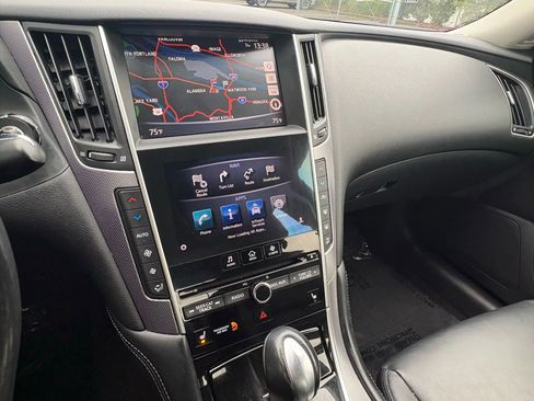 Used 2016 INFINITI Q50 3.0t Premium w/ 3.0T Premium Plus Package image 17