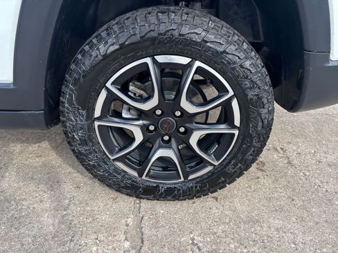 Used 2025 Jeep Compass Trailhawk w/ Trailer Tow Group image 29