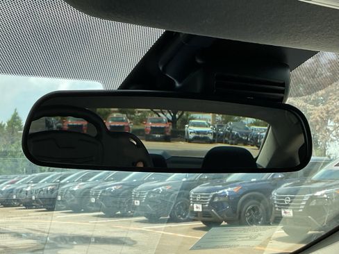 New 2025 Nissan Versa SV w/ Trunk Package image 27