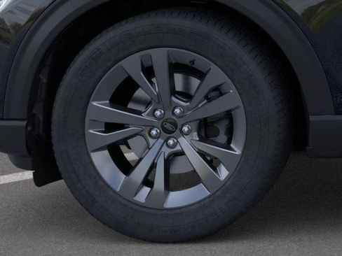 New 2026 Ford Explorer Active w/ Active Comfort Package image 19