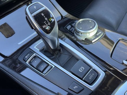 Used 2016 BMW 528i Sedan image 16