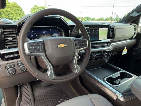 New 2026 Chevrolet Silverado 2500 LTZ w/ LTZ Premium Package AWD/4WD image 20