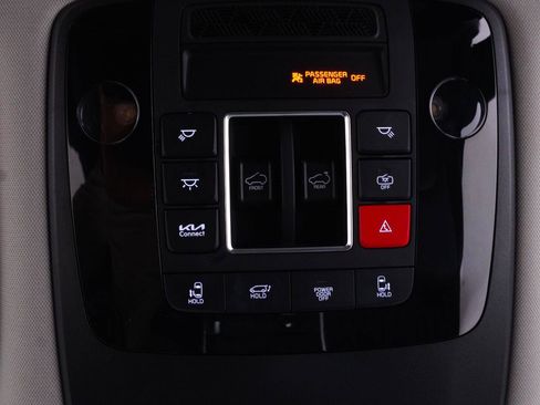 Used 2026 Kia Carnival SX w/ SX Dark Edition Package FWD image 19