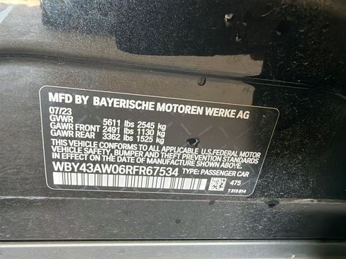 Used 2024 BMW i4 eDrive35 w/ Premium Package RWD image 12