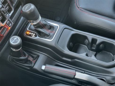 Used 2022 Jeep Gladiator Rubicon w/ Trailer Tow Package image 18