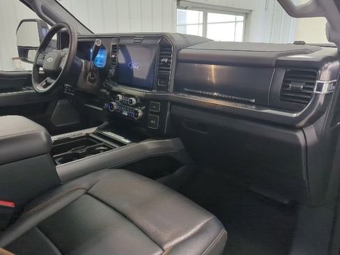 Used 2025 Ford F350 Lariat w/ Lariat Ultimate Package AWD/4WD image 11