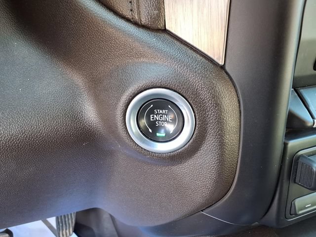 Used 2019 GMC Sierra 1500 Denali w/ Denali Ultimate Package AWD/4WD image 29