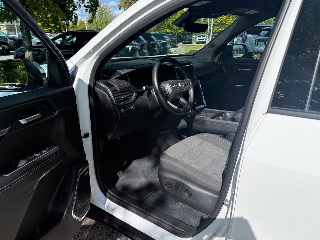 Used 2026 GMC Acadia Elevation AWD/4WD image 13