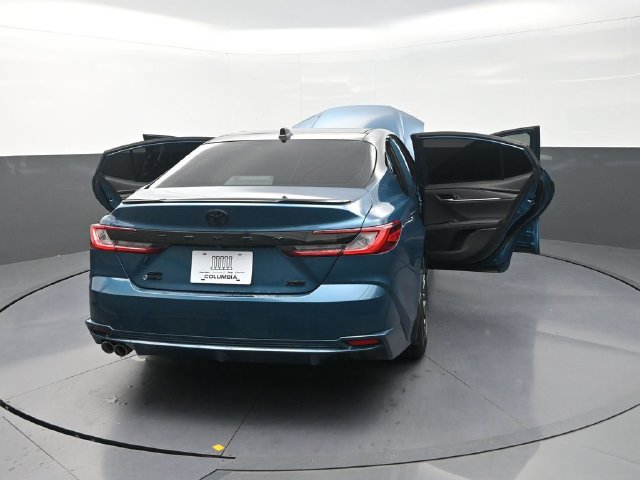 Used 2026 Toyota Camry XSE AWD/4WD image 46