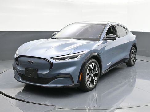 Used 2023 Ford Mustang Mach-E Premium image 4