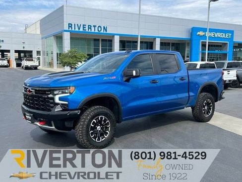 Used 2022 Chevrolet Silverado 1500 ZR2 w/ Technology Package AWD/4WD image 1