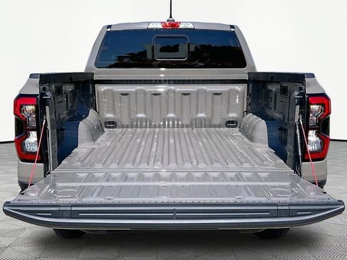 Certified 2025 Ford Ranger XLT w/ Technology Package AWD/4WD image 18