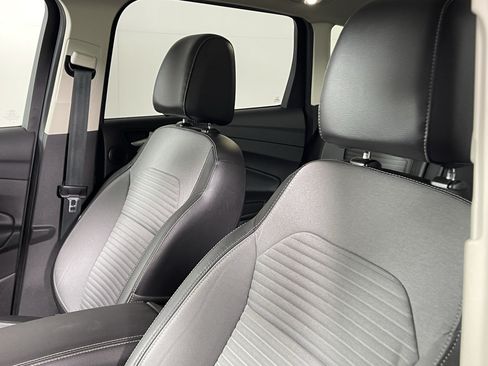 Used 2017 Ford Escape Titanium AWD/4WD image 17