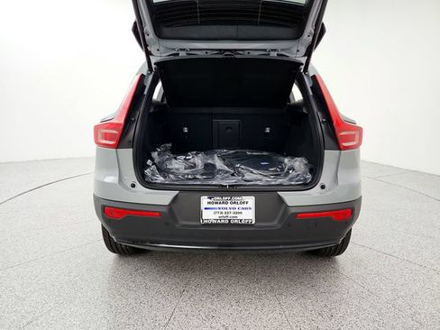 New 2026 Volvo XC40 B5 Core w/ Protection Package Premier AWD/4WD image 19