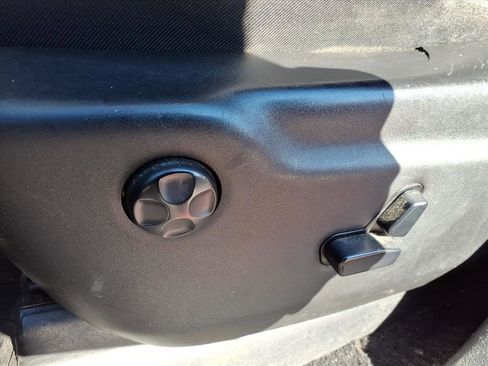 Used 2020 Dodge Durango GT image 23