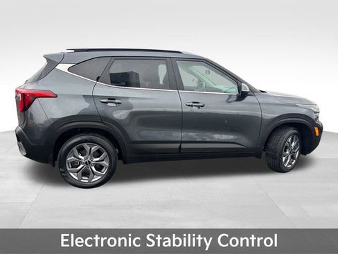 Used 2024 Kia Seltos S AWD/4WD image 9