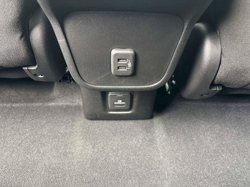 Used 2019 Chevrolet Equinox LT AWD/4WD image 7