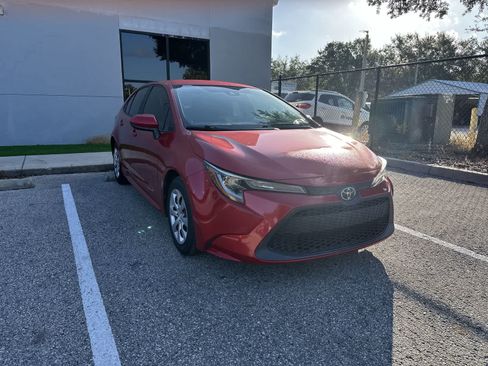 Used 2020 Toyota Corolla LE FWD image 11