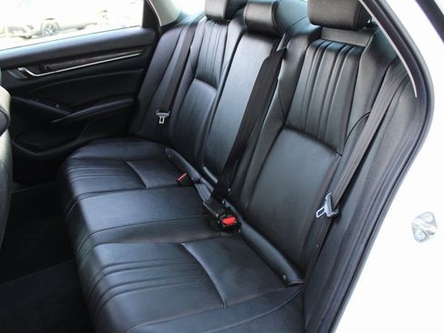 Used 2019 Honda Accord Touring image 23