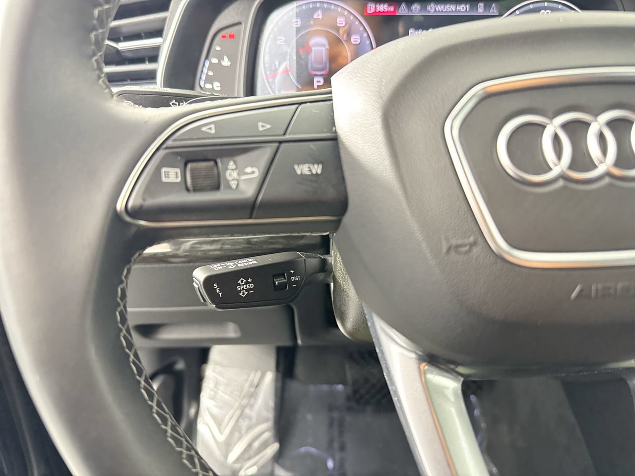 Used 2025 Audi Q8 Premium Plus AWD/4WD image 20