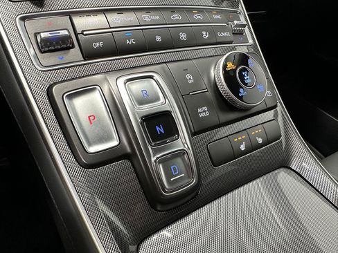 Certified 2023 Hyundai Santa Fe SEL w/ Premium Package AWD/4WD image 28