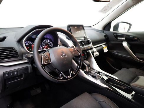 New 2025 Mitsubishi Eclipse Cross SE image 9