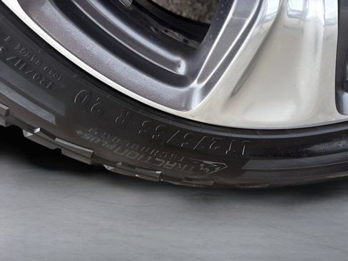 Used 2021 RAM 1500 Laramie AWD/4WD image 38