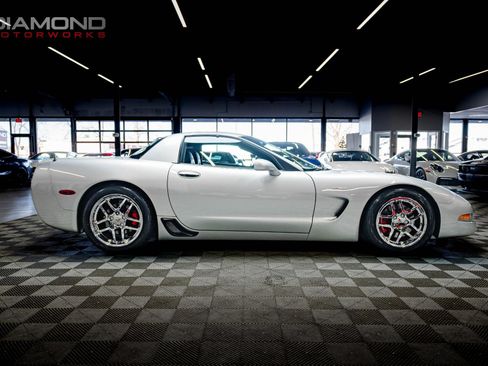 Used 2002 Chevrolet Corvette Z06 w/ Memory Pkg image 29