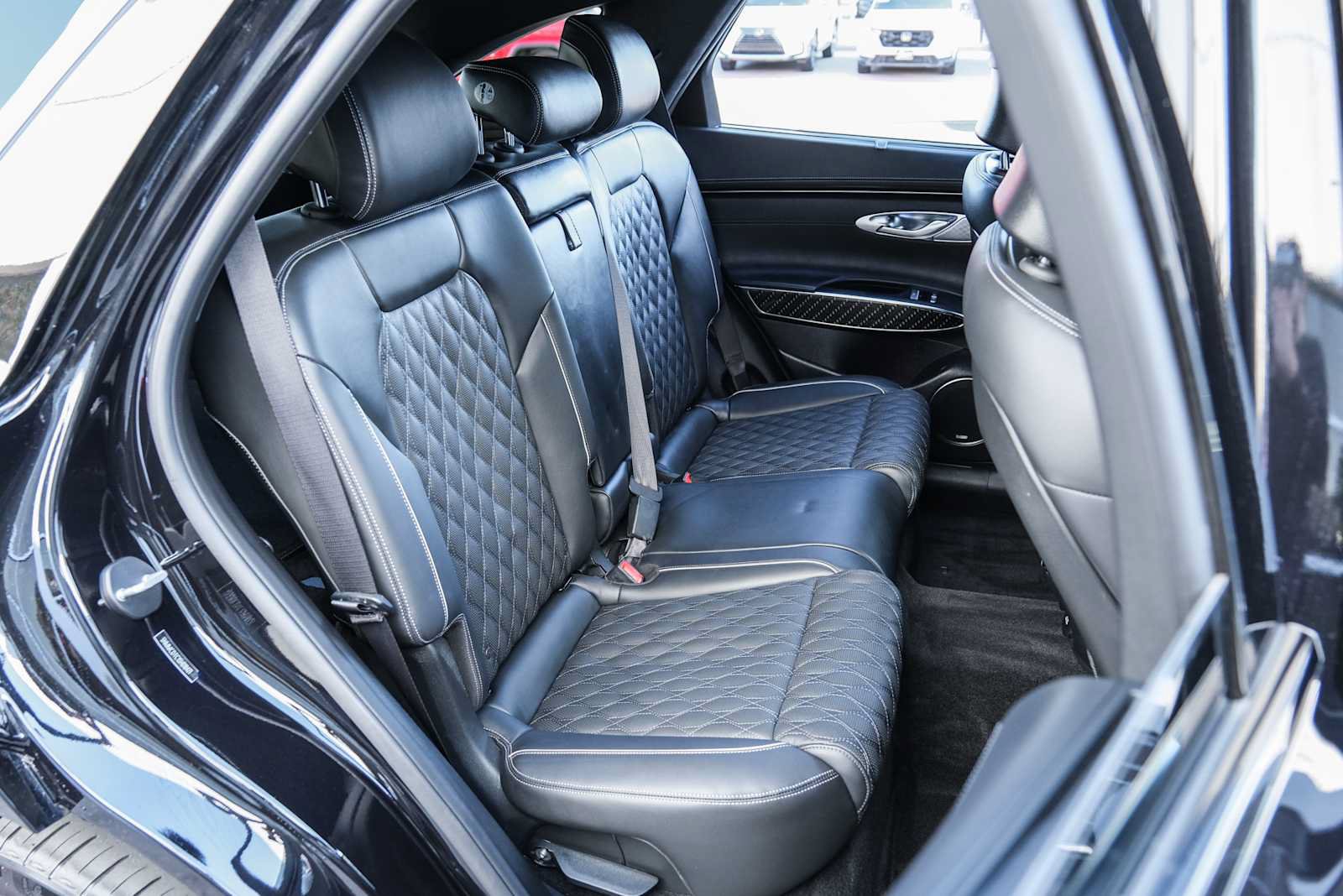 Used 2025 Genesis GV70 3.5T Sport w/ Sport Prestige Package AWD/4WD image 30