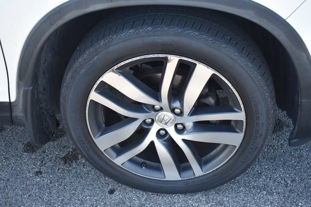 Used 2017 Honda Pilot Elite image 11