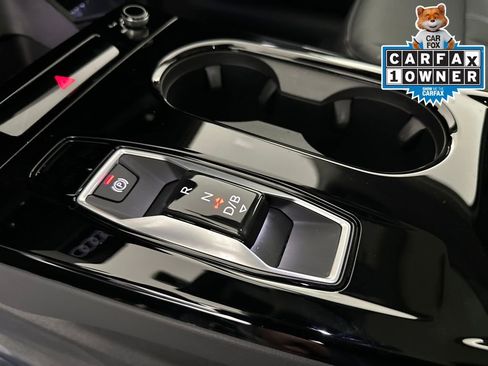 Used 2025 Audi A6 e-tron Premium Plus w/ Premium Plus image 29