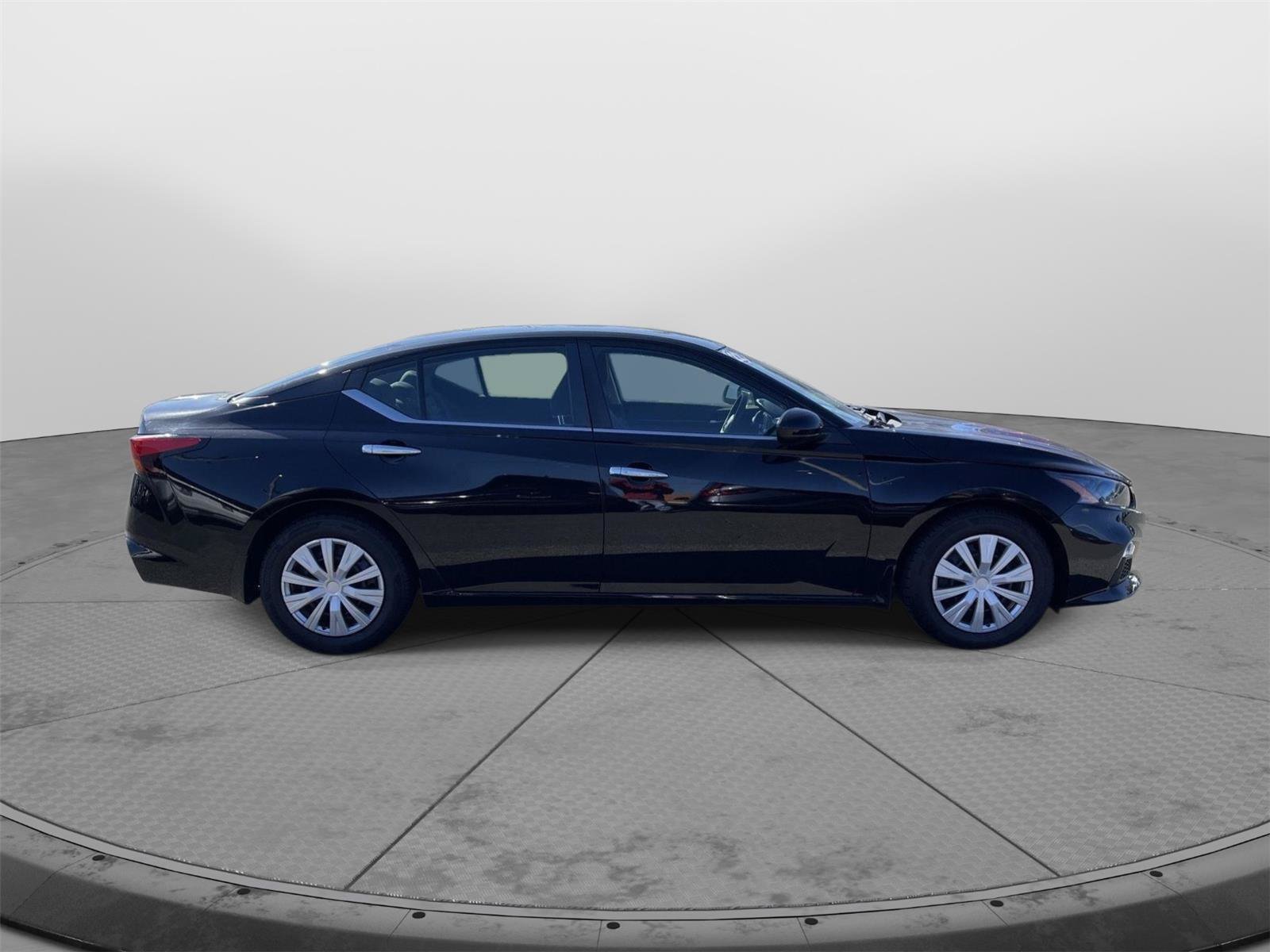 Used 2022 Nissan Altima 2.5 S FWD image 19