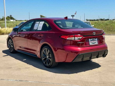 Used 2025 Toyota Corolla SE FWD image 5