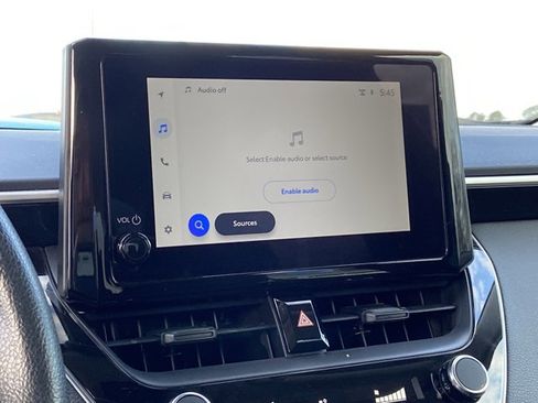 Used 2025 Toyota Corolla LE image 40