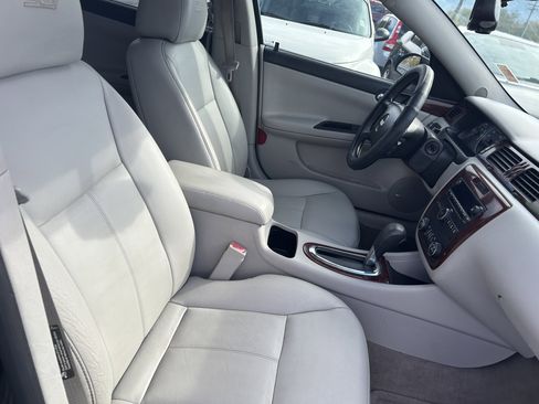 Used 2006 Chevrolet Impala SS w/ Convenience Package image 13