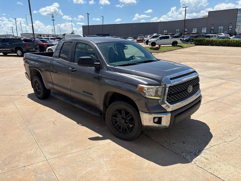 Used 2021 Toyota Tundra SR5 w/ SR5 Upgrade Package AWD/4WD image 1