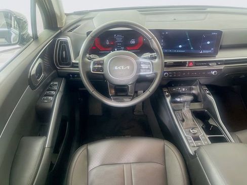 Used 2025 Kia Sorento EX AWD/4WD image 23