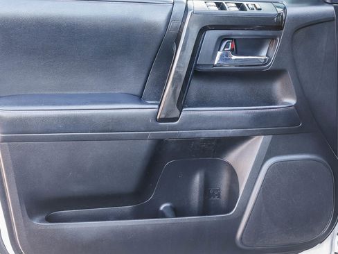 Used 2021 Toyota 4Runner Venture w/ Moonroof Package image 21