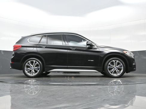 Used 2017 BMW X1 xDrive28i image 30