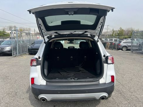 Used 2020 Ford Escape SE FWD image 9