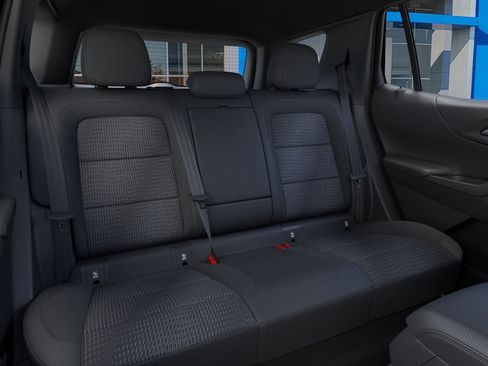 New 2026 Chevrolet Equinox LT image 17