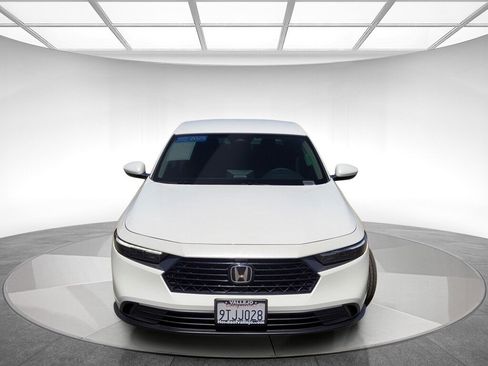 Certified 2025 Honda Accord LX image 8