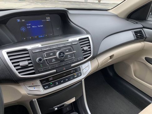 Used 2013 Honda Accord LX image 20