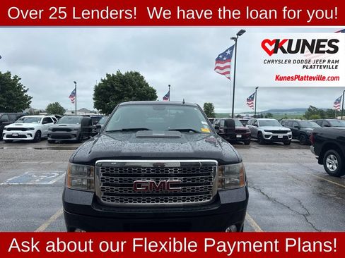 Used 2014 GMC Sierra 2500 Denali w/ Suspension Package, Off-Road AWD/4WD image 3