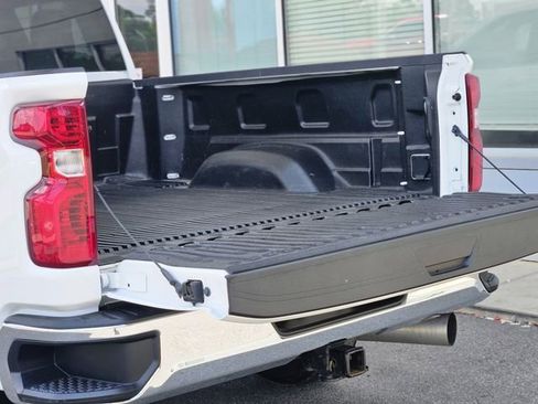 Used 2025 Chevrolet Silverado 2500 LT w/ Convenience Package AWD/4WD image 31
