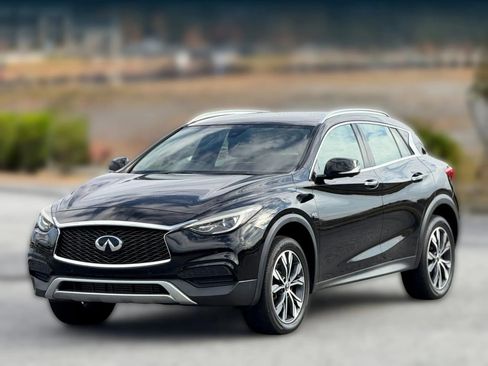 Used 2019 INFINITI QX30 Premium w/ Navigation Package image 6