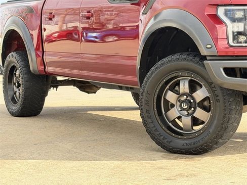 Used 2017 Ford F150 Raptor w/ Equipment Group 802A Luxury image 12