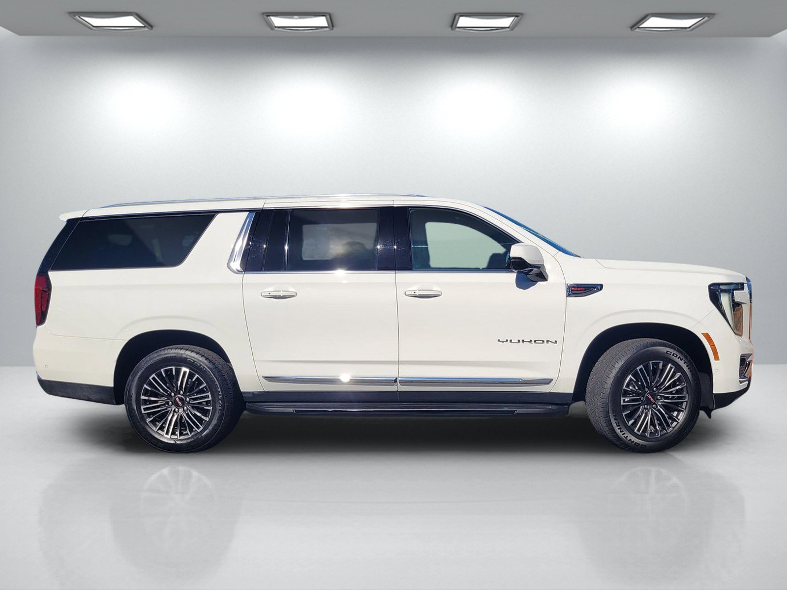 Used 2026 GMC Yukon XL Elevation AWD/4WD image 3