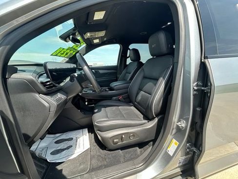 Used 2025 Buick Enclave Sport Touring FWD image 27